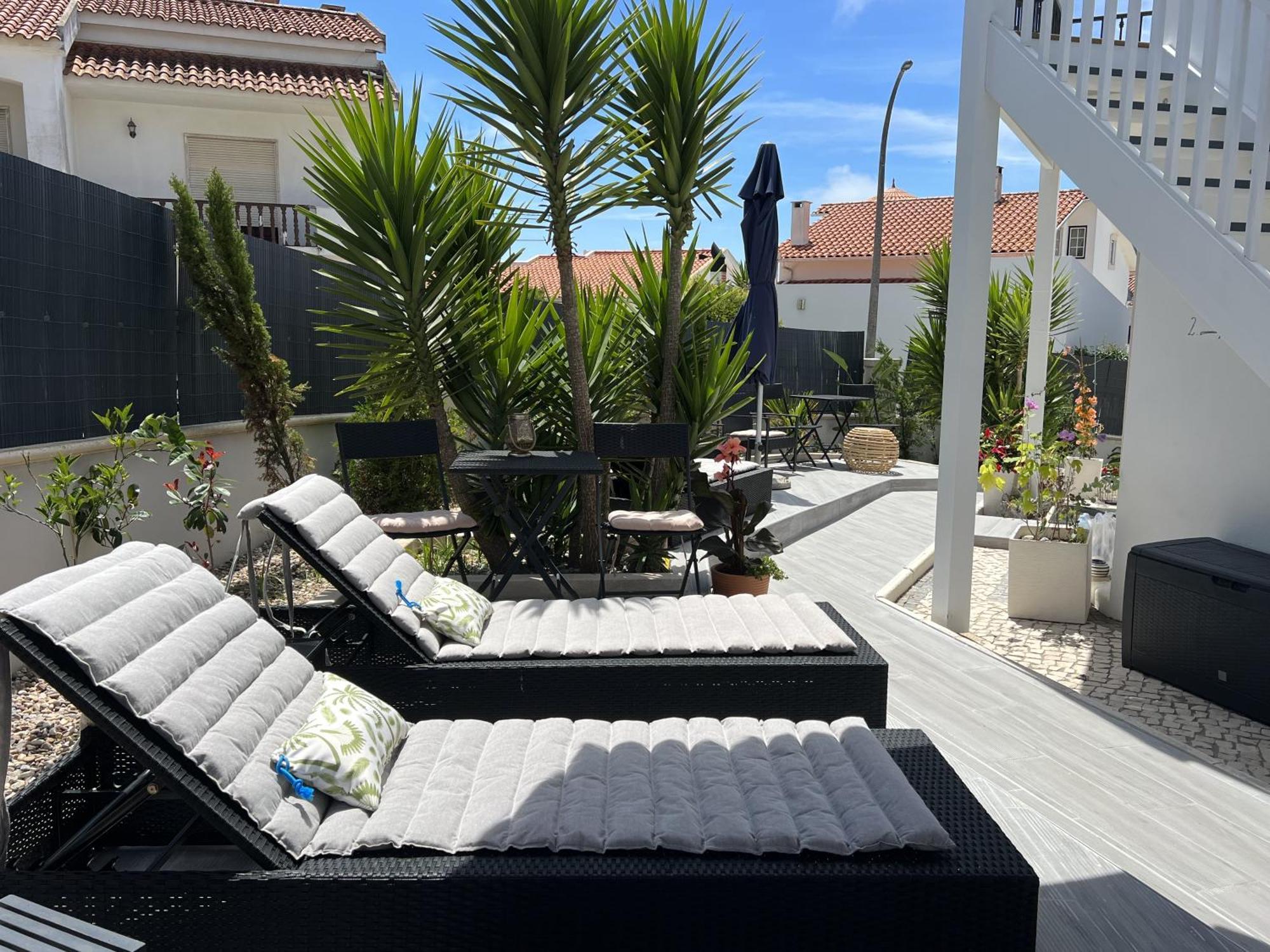 Nazare Oasis Suites Экстерьер фото