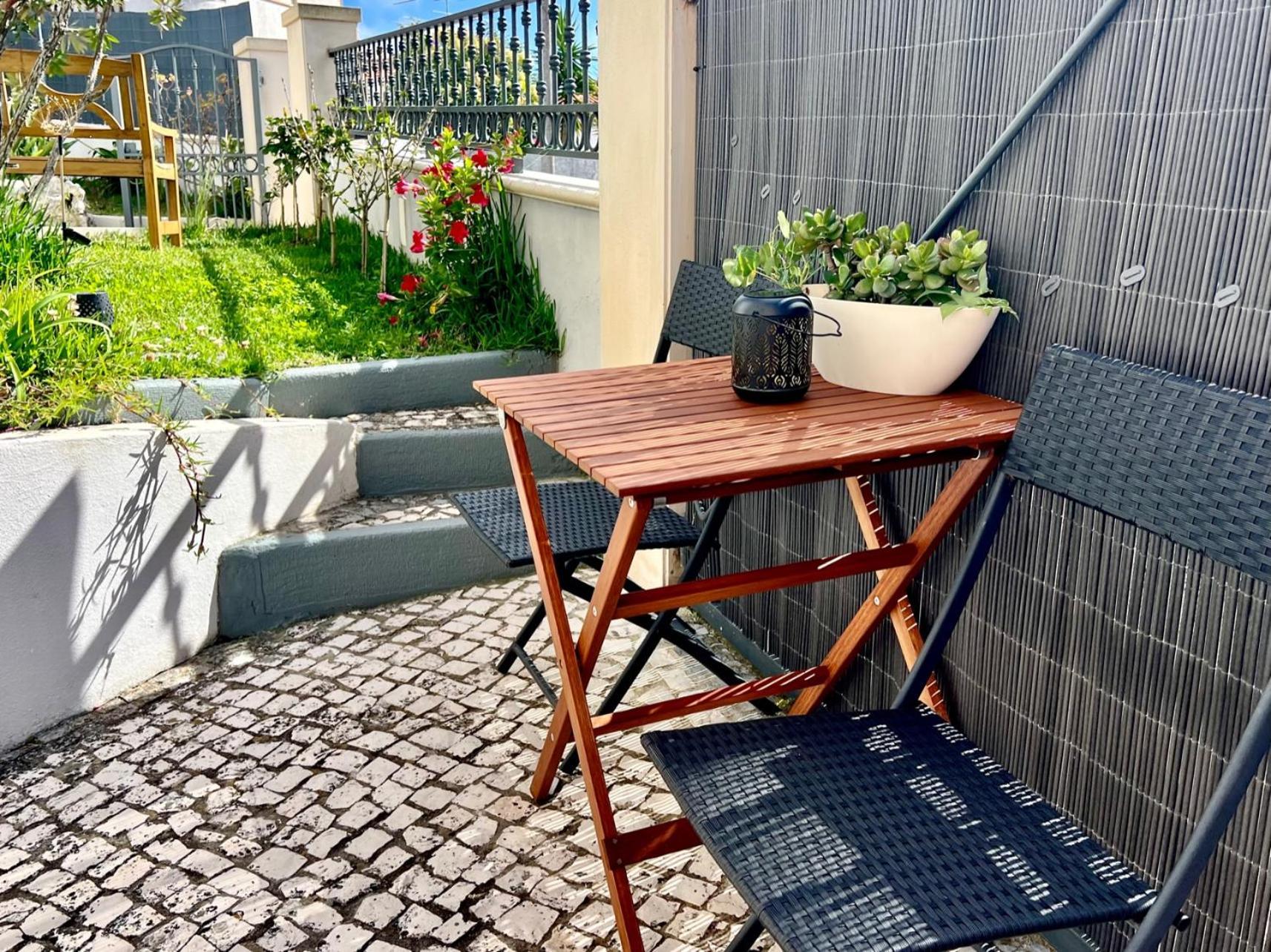 Nazare Oasis Suites Экстерьер фото