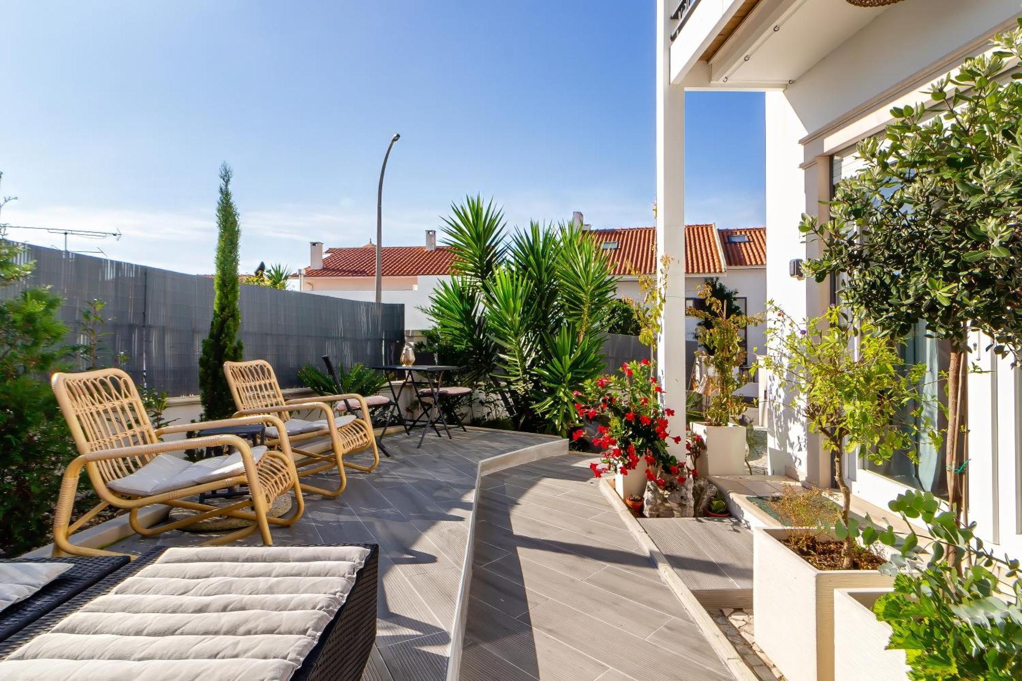 Nazare Oasis Suites Экстерьер фото