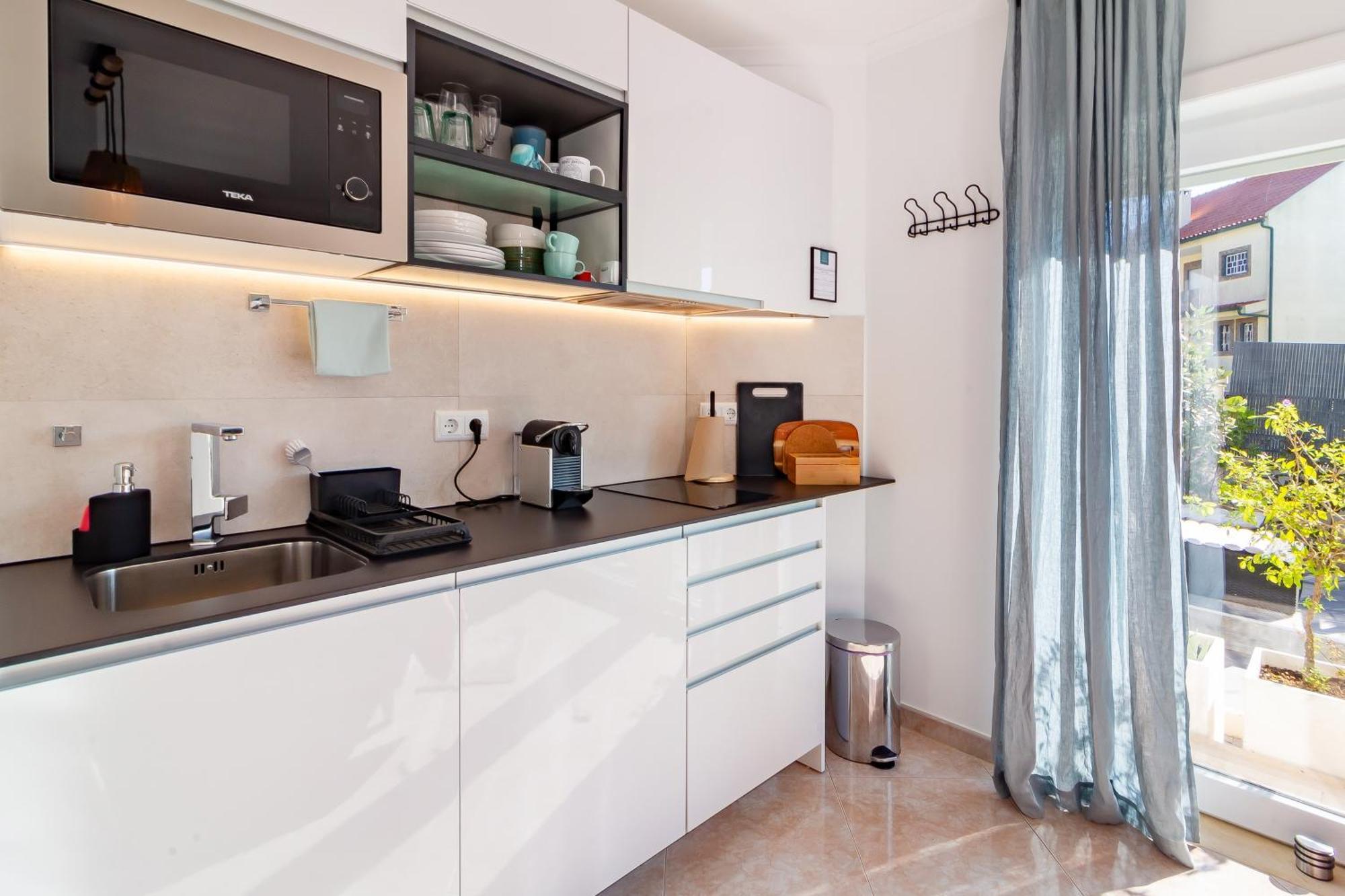 Nazare Oasis Suites Экстерьер фото