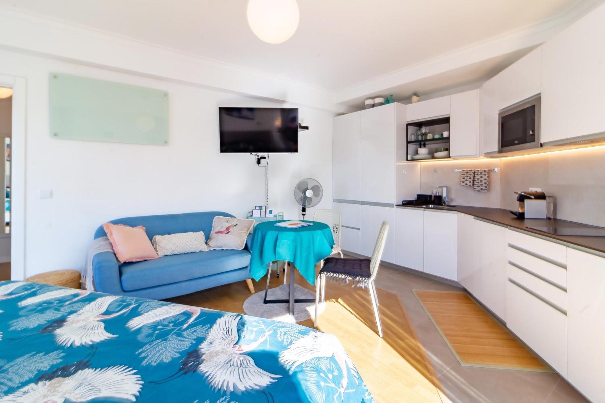 Nazare Oasis Suites Экстерьер фото
