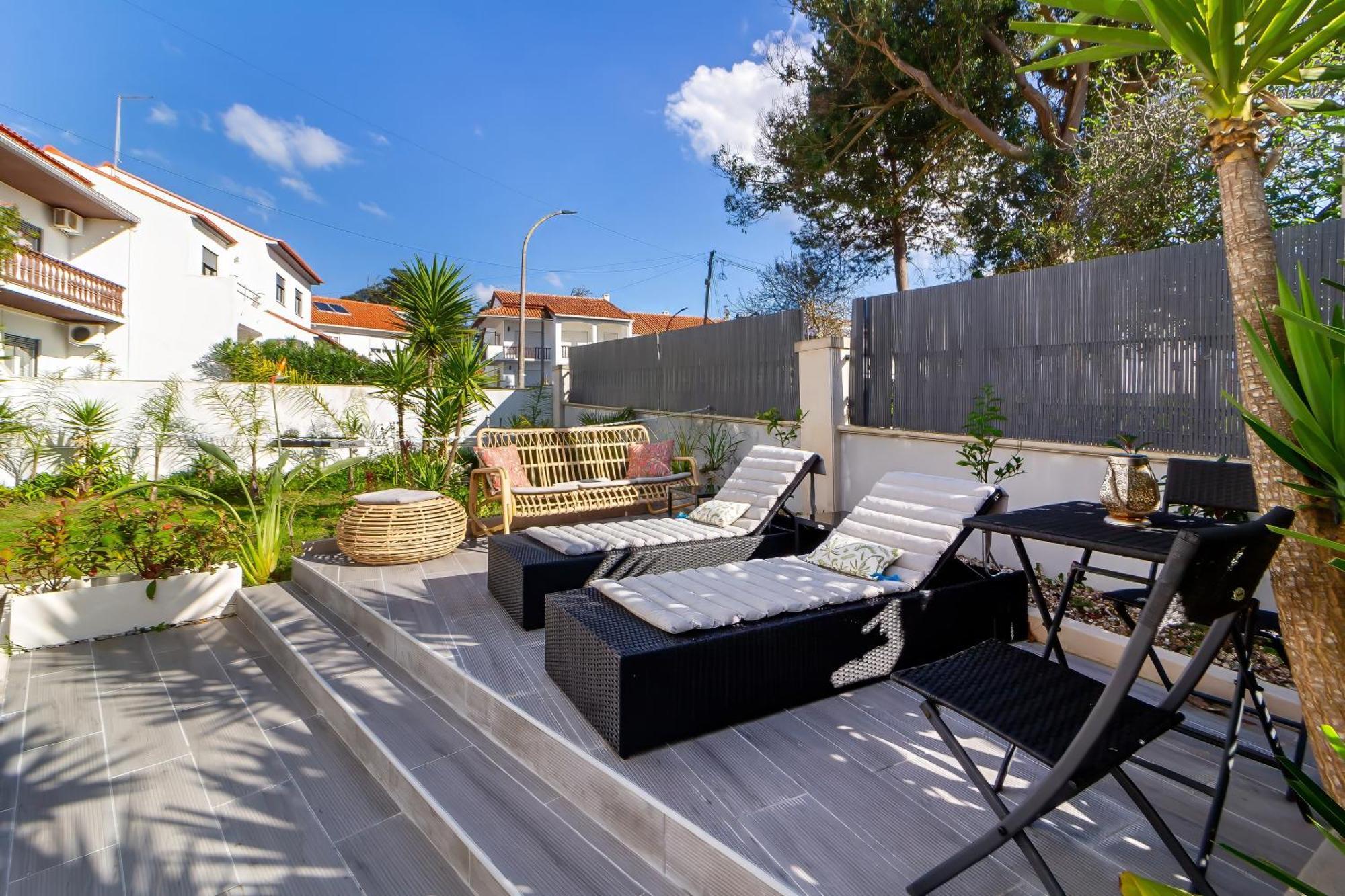 Nazare Oasis Suites Экстерьер фото